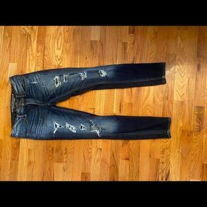 AE Distressed Jegging size 4